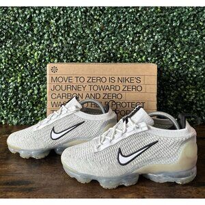 Nike Air Vapormax 2021 FK Flyknit White Black kid 7Y Women 8.5 DB1550-100 Shoes